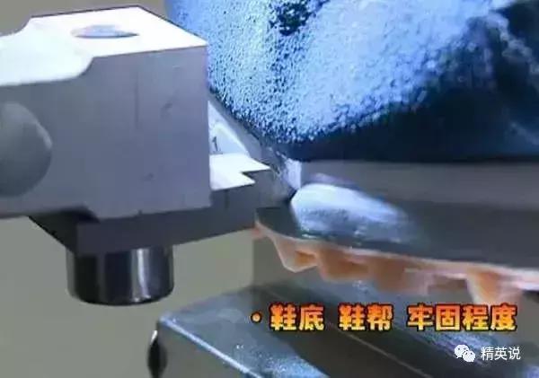 中国小哥在国外两年赚2套房4辆车,中国小哥挣外国人钱