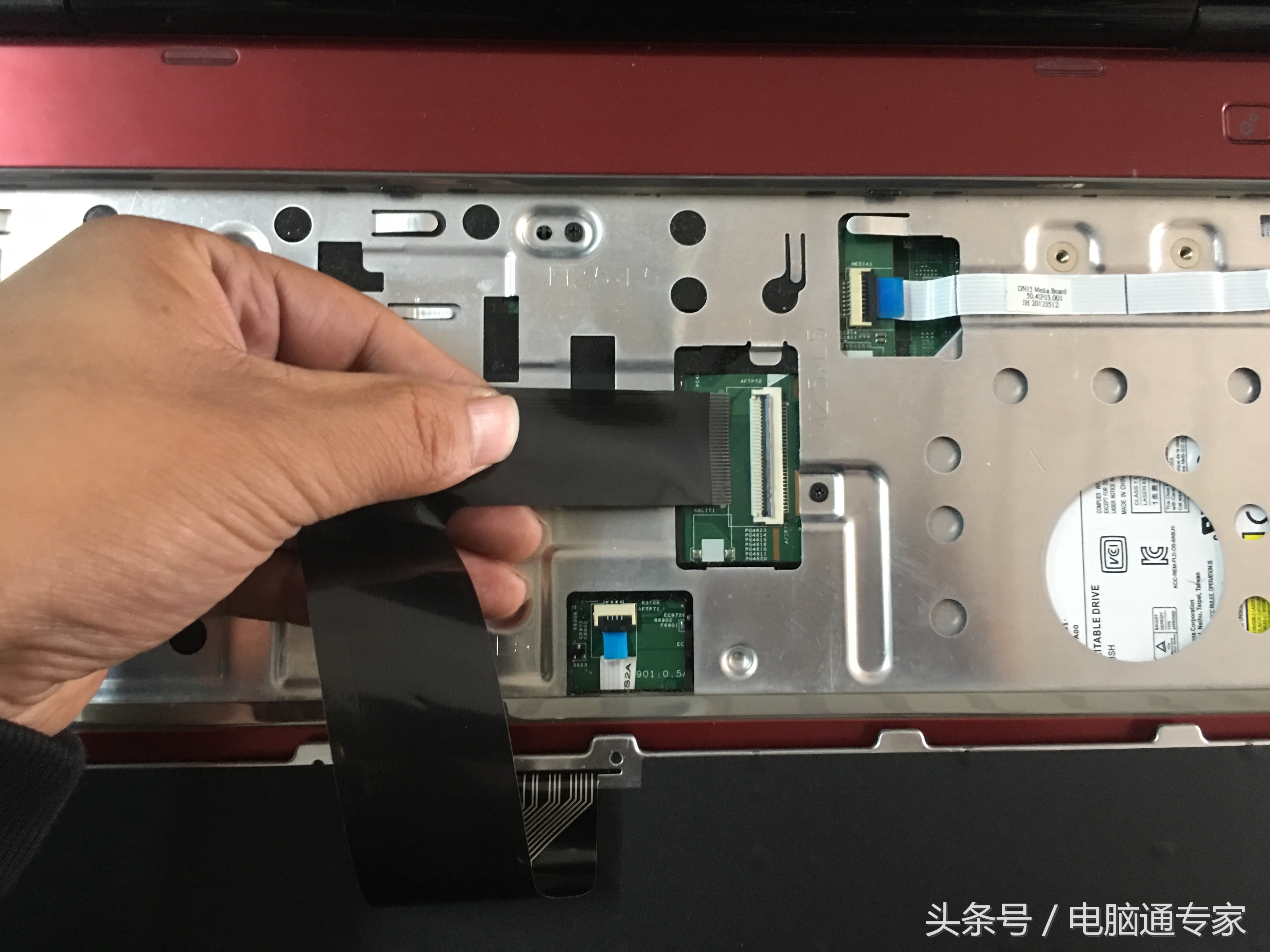 笔记本电脑键盘坏了可以自己换吗,笔记本键盘坏了自己怎么修理