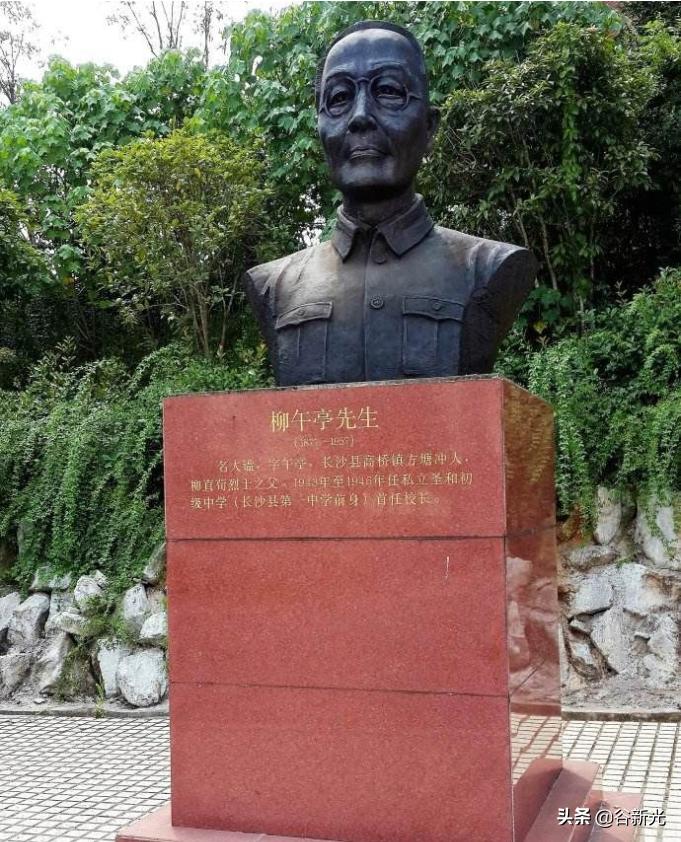推崇李小龙的毛主席，岂会与武术无缘