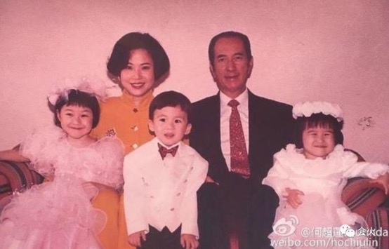 陈婉珍年轻跟赌王合影,陈婉珍为何能成为赌王