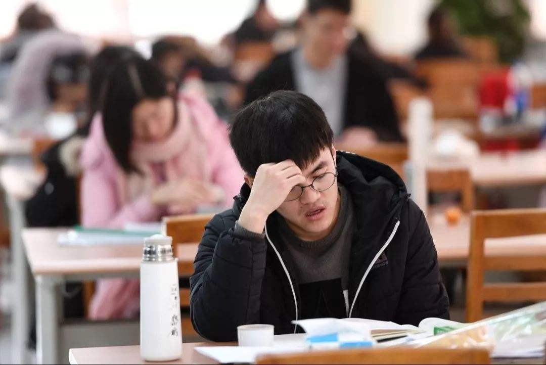 法学硕士和法律硕士哪个更好考,法律硕士和法学硕士考哪个比较好