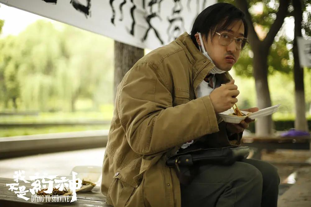 李雪健张译的“清醒”，撕开了多少明星的遮羞布？