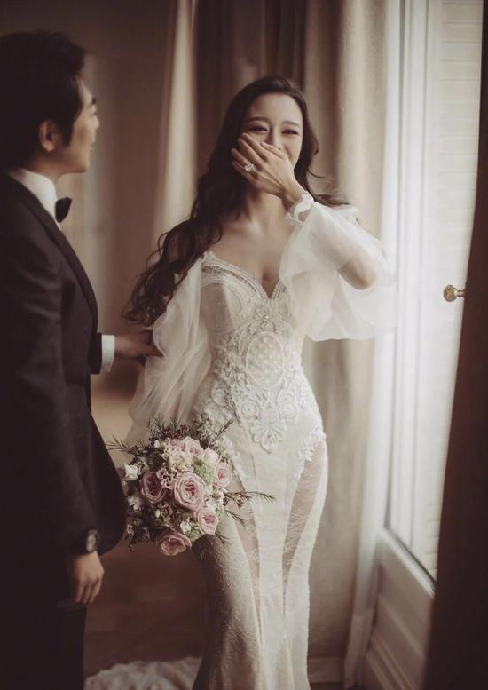 大码女生拍婚纱照更显胖怎么办,太胖了拍婚纱照怎么显瘦