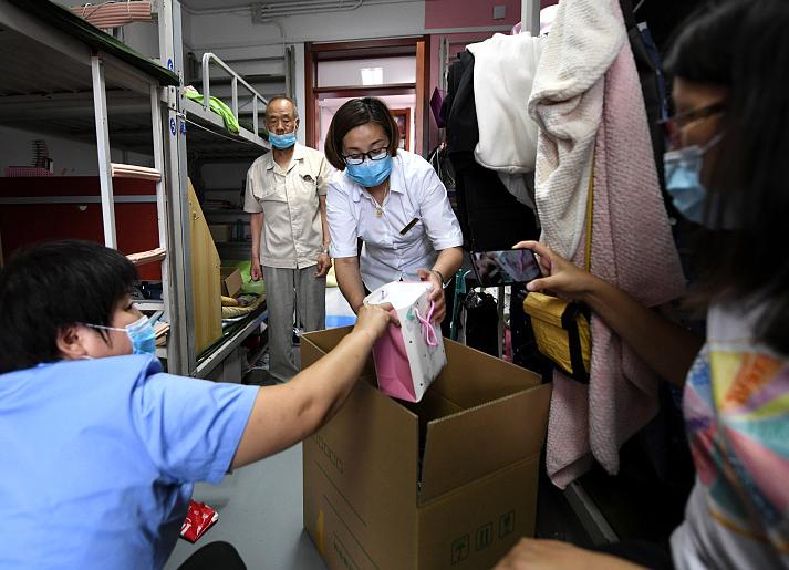 男宿管闯入女生宿舍后续处理情况,男宿管闯女宿舍取消你入住资格