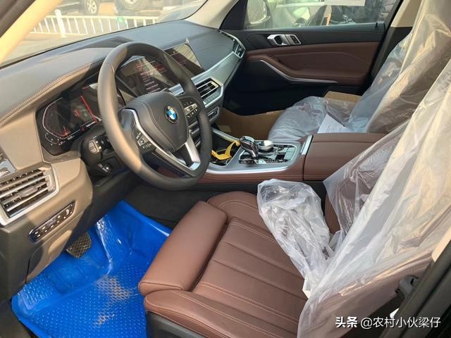 机械部落：天津港平行*口车进**中东版宝马X5在线实车解析
