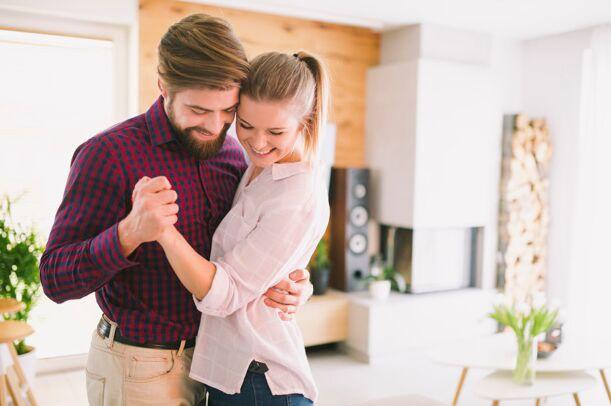 真正喜欢过的人再遇到还是会心动,真正喜欢过的人回头看还是会心动