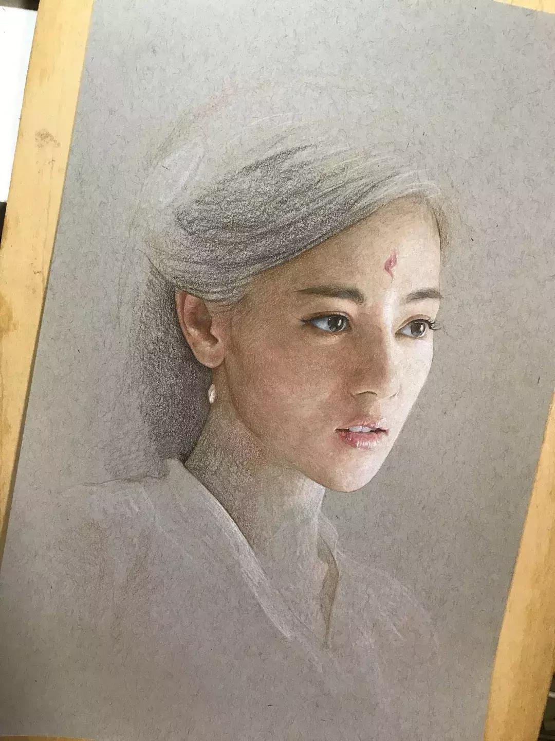 写实彩铅画,超好看素描画迪丽热巴