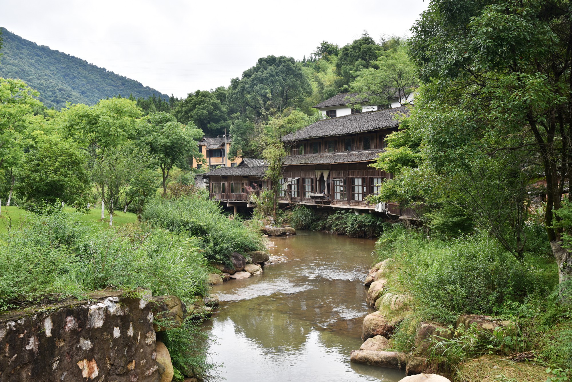 景德镇近代瓷器发展,千年瓷都景德镇有哪些瓷器