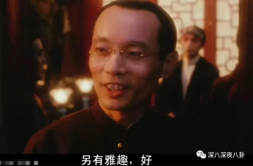 葛大爷回看以前的比赛,葛大爷下班时候的日常