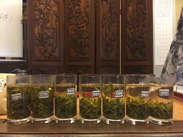 西湖龙井什么温度的水洗茶,西湖龙井甘醇鲜爽区别