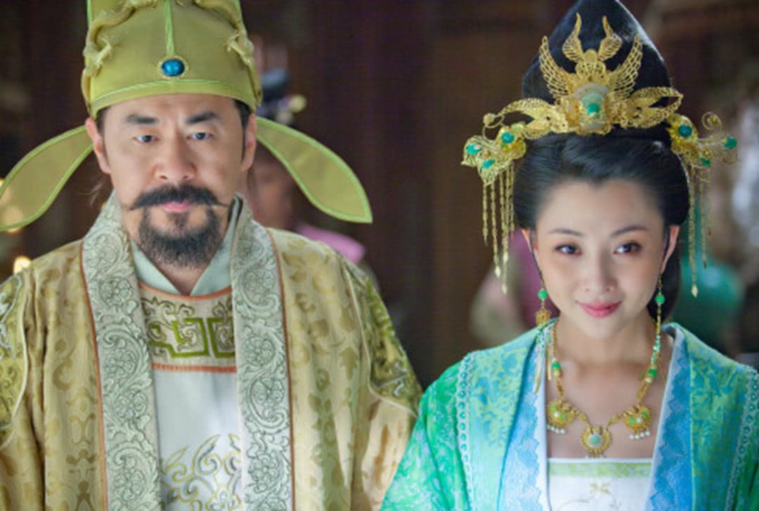 古代皇帝是如何惩罚犯错的妃子的,古代皇帝的妃子不受宠时怎么解决