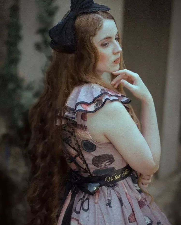 洛丽塔复古宫廷风轻洋装,紫红色洛丽塔洋装