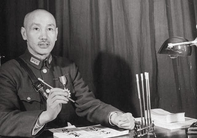 孔令仪携天价嫁妆下嫁凤凰男,孔令仪和穷小子结婚视频