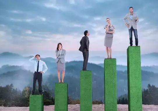 老板只做三件事：融资、用人、喝茶
