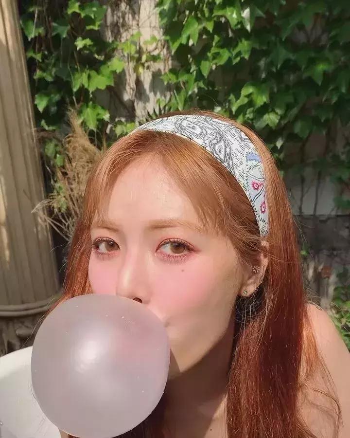 最火的拍照姿势模板,最全创意拍照法