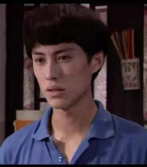 老了和年轻时不一样的男明星,早过了30岁却满满少年感的男明星