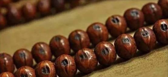 凤眼菩提黑了还能继续玩吗,凤眼菩提变黑了怎么处理
