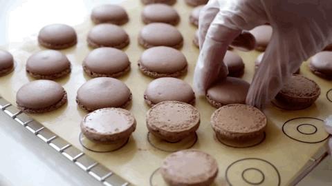 马卡龙可可夹心怎么做,法式可可马卡龙做法