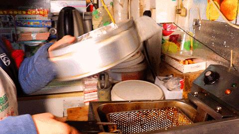 街边小吃摊美食推荐新乡西大街,学生时代的回忆美食街