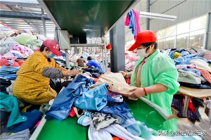 旧衣服多少钱一吨回收后能做什么,废旧衣服回收多少钱一吨
