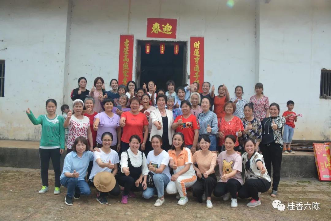 外嫁女回娘家锣鼓,东城十里外嫁女回娘家广场舞