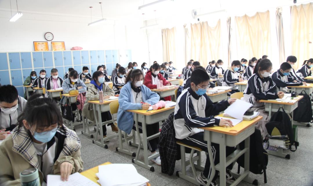 高三学生复课做什么好,高三复课学校在哪里