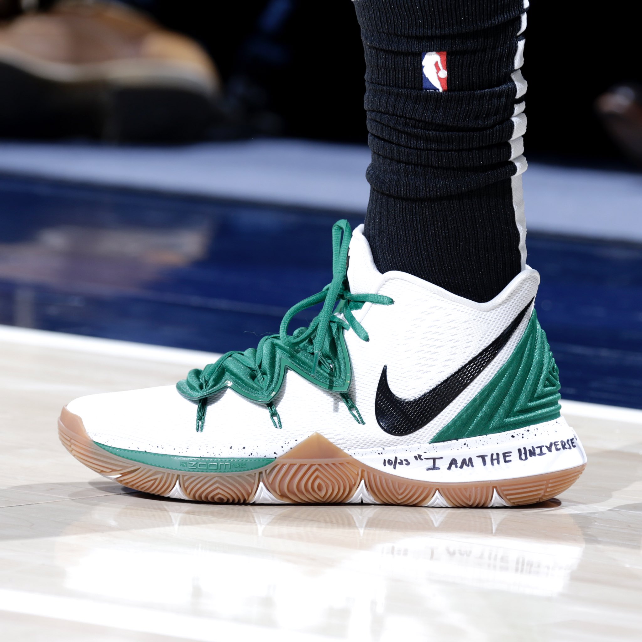 盘点nba上脚球鞋哈登篇,nba球鞋今日上脚