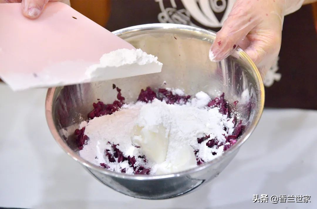 用什么品种玫瑰花做鲜花饼好吃,香兰的做法视频教程