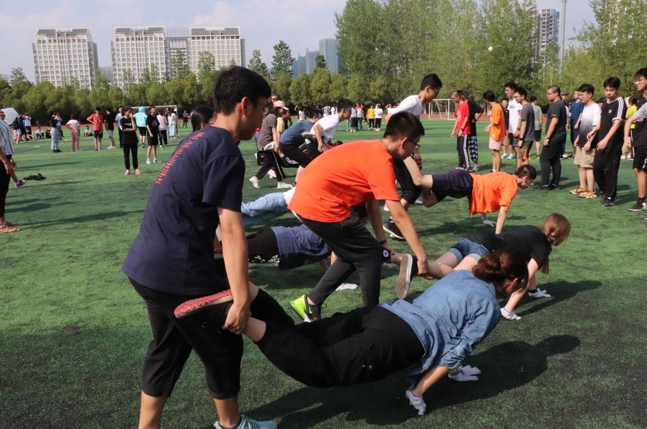 CompetitionofHouses!太精彩，合肥一中加拿大高中学院争霸赛