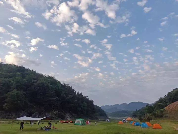 重庆巴南露营烧烤最佳营地推荐,巴南圣灯山附近露营地推荐免费
