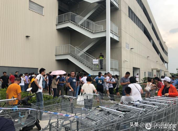 costco开业4小时被挤爆,costco开业一周被玩坏