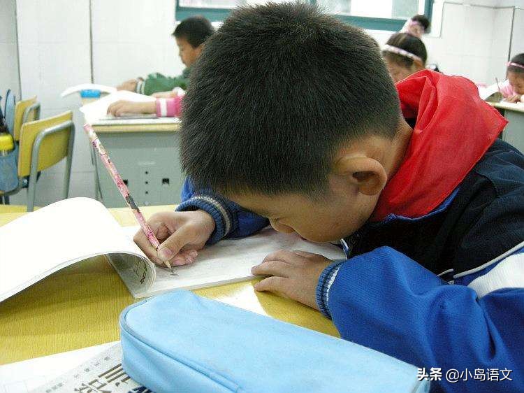 小学生写字特别用力怎么纠正,小朋友写字太用力如何纠正