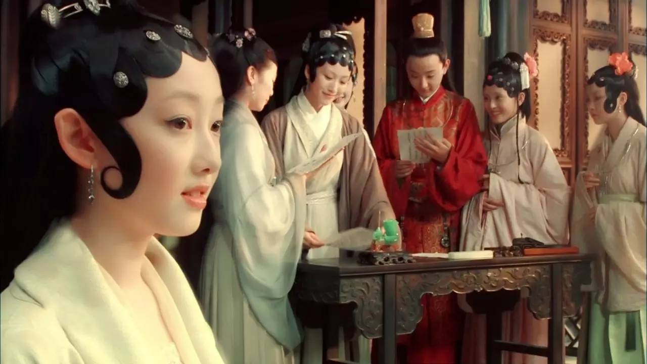 红楼梦的感情深度解析,情不知所起一往而深红楼梦