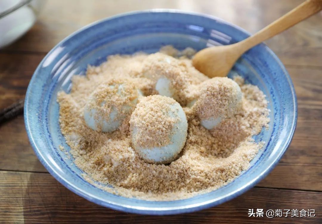 咸鸭蛋好吃又简单的腌制方法,简单腌制咸鸭蛋家常做法