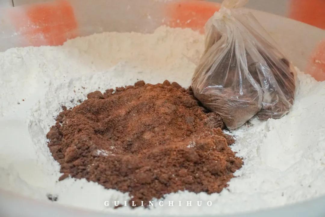 三里美食一条街,隐藏在巷子里的神秘小吃