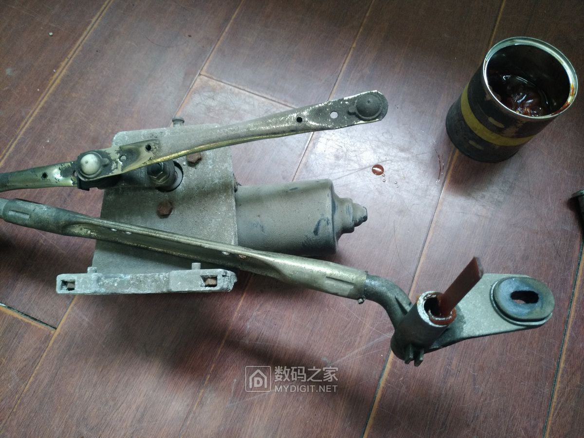 长城c30雨刷连杆怎么修,13年长城c30雨刮器怎么卸下来