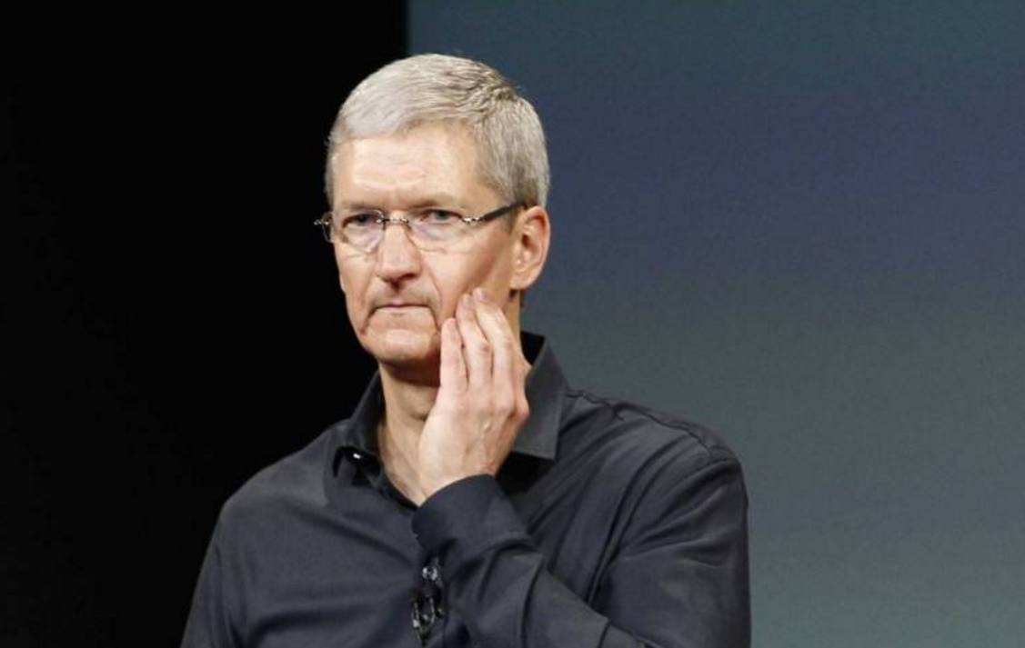 iphone12卡顿自动跳屏,iphone12卡顿降级有用吗