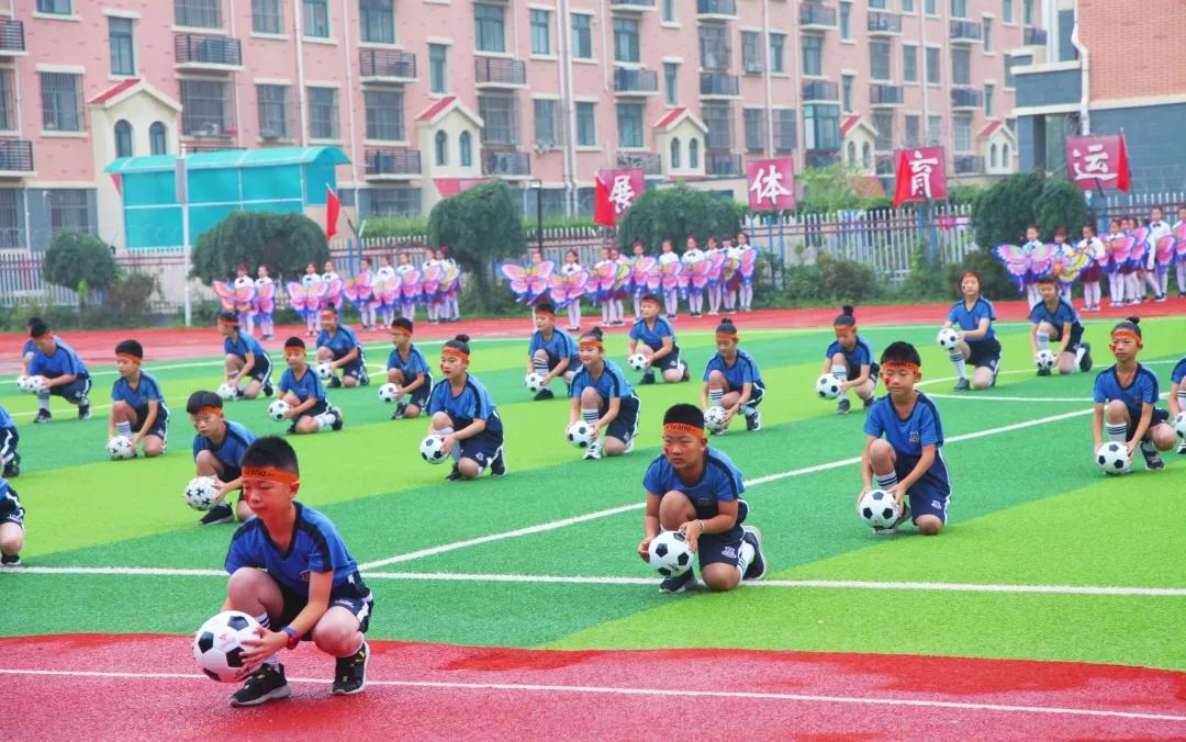 潍坊光正·潍州外国语学校童心向*党**，超越梦想。2021年秋季运动会掠影