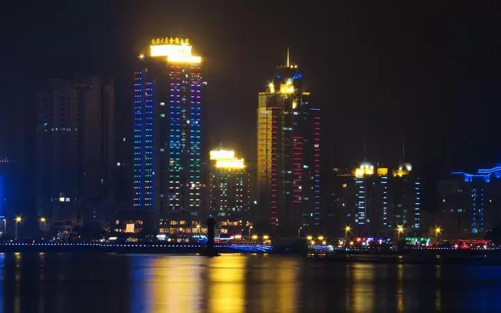 中国服装产业哪里最发达,中国服装行业城市排行