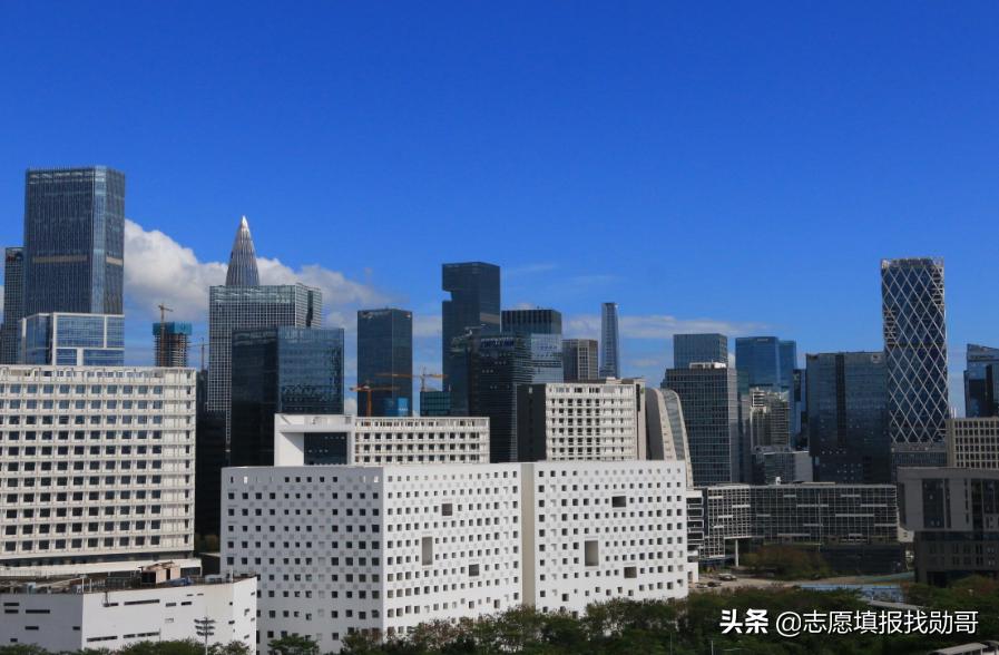 深圳大学专业性比较强,最好的大专深圳大学