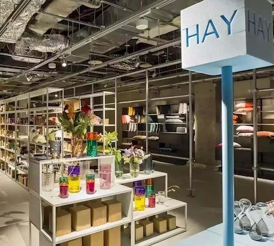 北欧风HAY开了全球最大的新店，咖啡、轻食、绿植空间都搬进来了