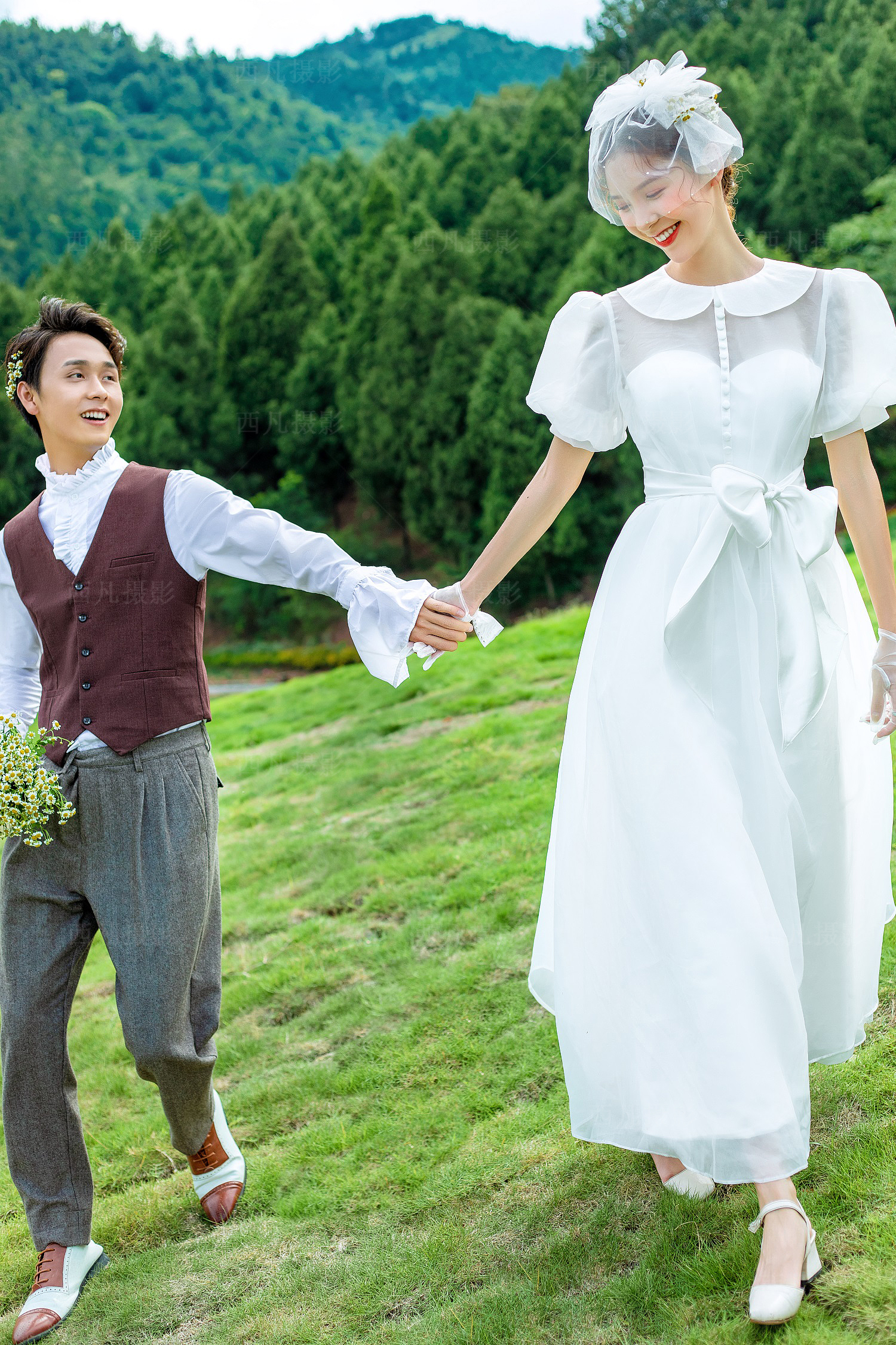 胸小的新娘穿什么婚纱好看,新娘怎么穿婚纱