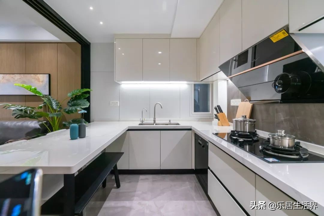 二胎妈妈太用心！89m²三室两厅里，塞下足足36m³储物空间