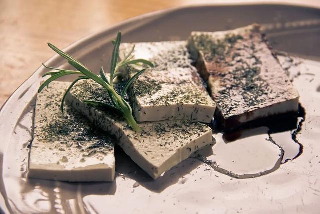 多吃4种食物可软化血管保护心脏,心血管病能吃豆腐吗
