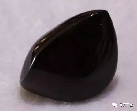 瑿珀琥珀最贵者,琥珀的新贵蓝珀