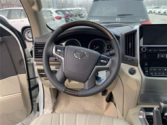 雷克萨斯gx460和兰德酷路泽4600对比,19款兰德酷路泽4600顶配报价