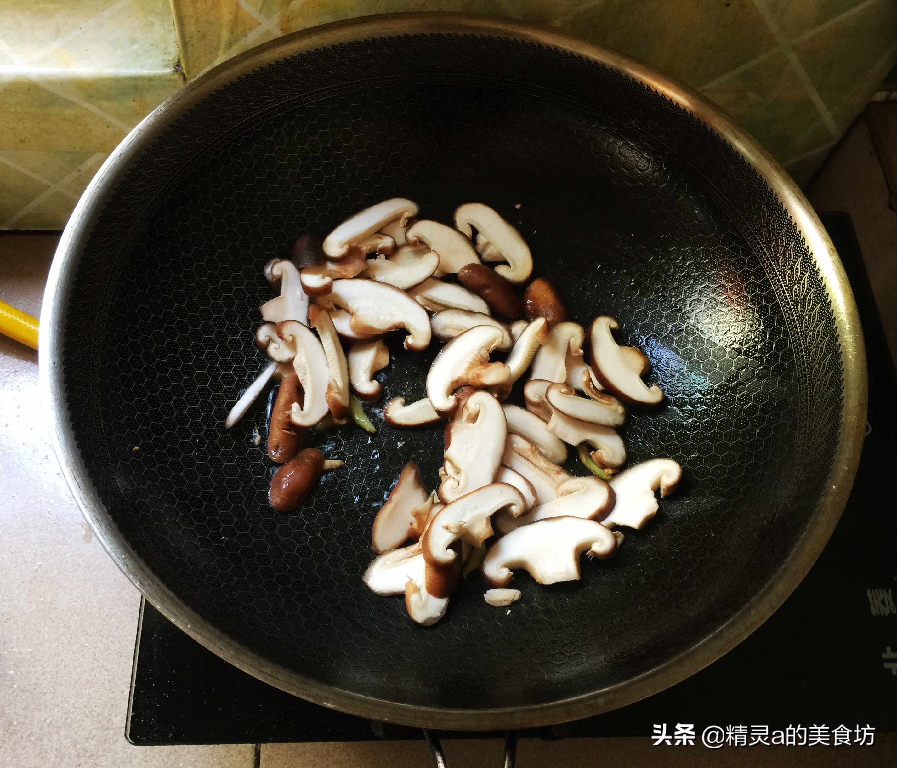 虾也可以这样做味道鲜美做法独特,虾就要这么做香气扑鼻好吃又营养