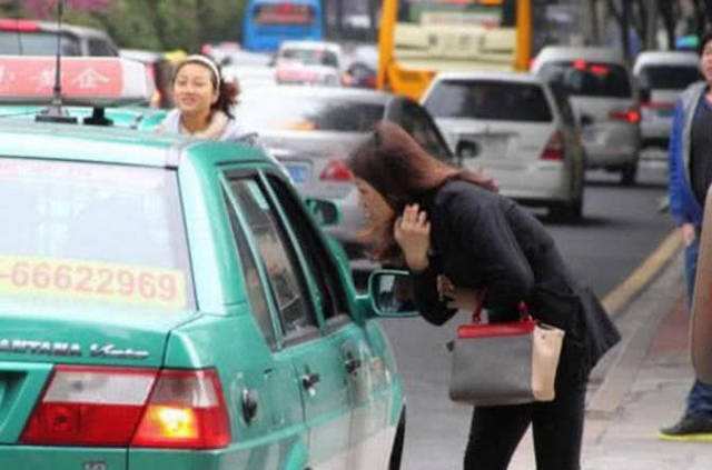 司机师傅教您高峰期怎样更快的打到出租车