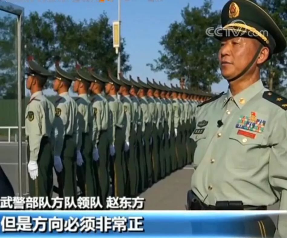这位国庆阅兵将军领队，曾有涉黑团伙扬言“40万买他的人头”