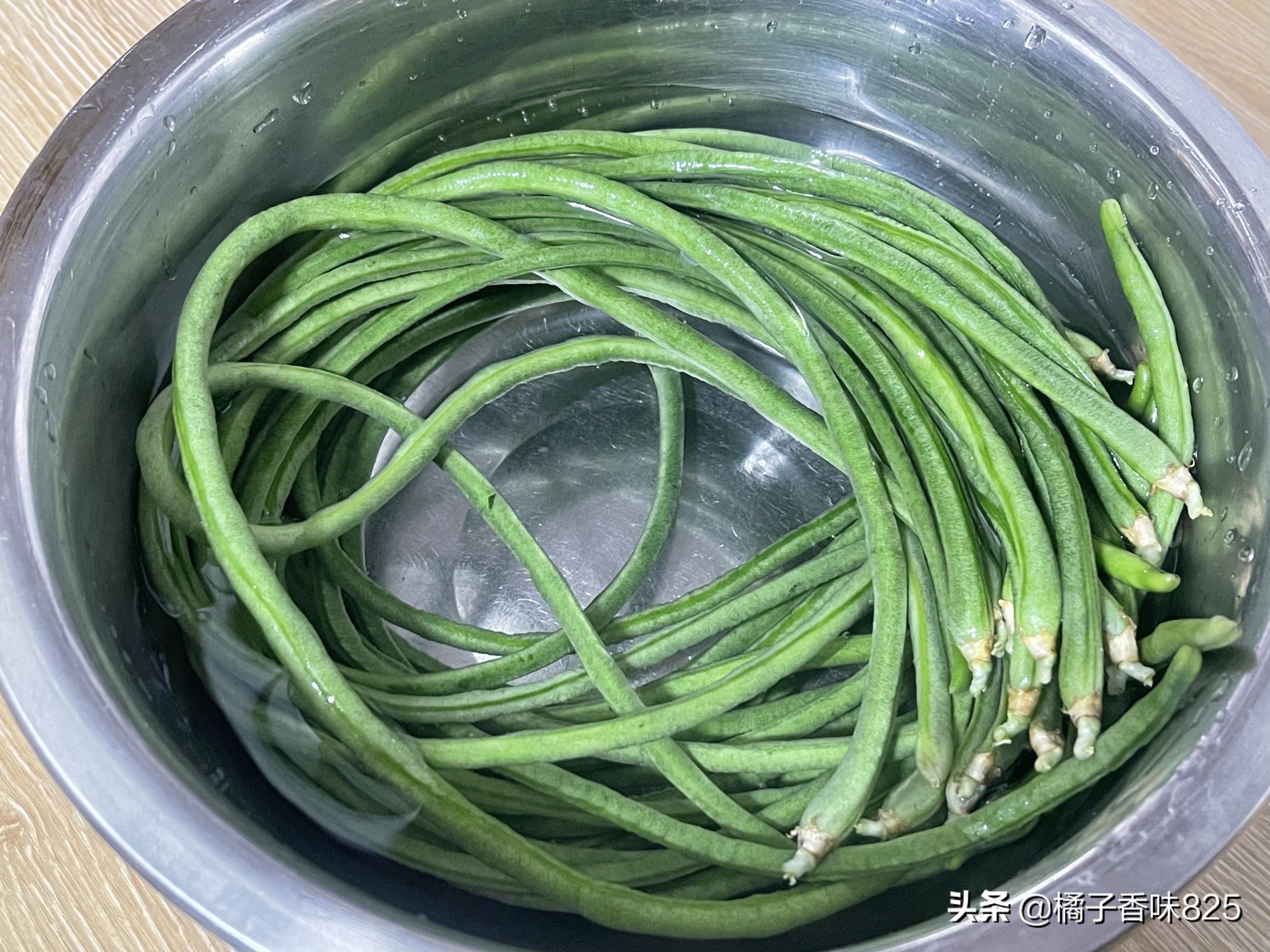 长豇豆怎么做成面食吃,豇豆和什么菜配做出来好吃